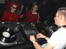 nesh_martin_in_the_mix