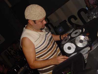 DJ Little Louie Vega02