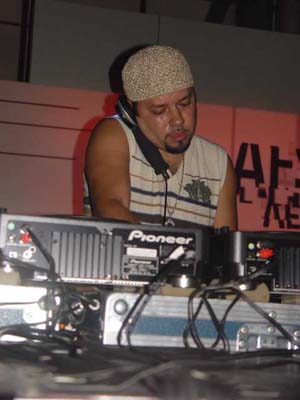 DJ Little Louie Vega04
