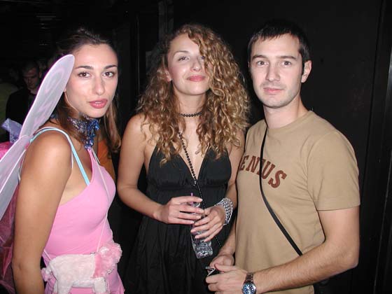 Itana, Nadja i THE Vuk